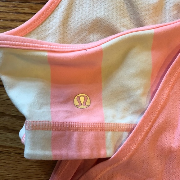 Lululemon tank top with built in bra! - Picture 3 of 3